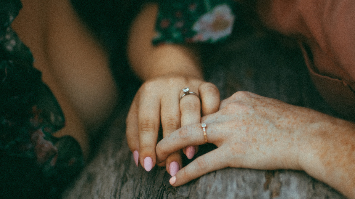 Blush and Bashful: I’m Writing a Lesbian Wedding Column and You’re Invited