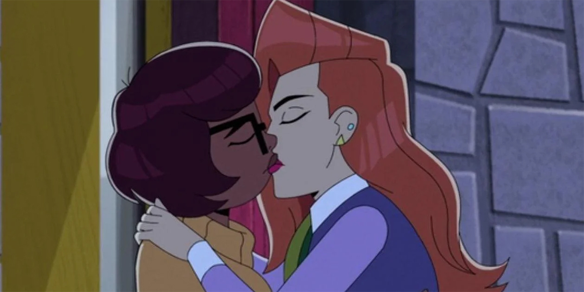 Even Velma and Daphne's Queer Romance Can't Save Mindy Kaling's Scooby-Doo  Prequel