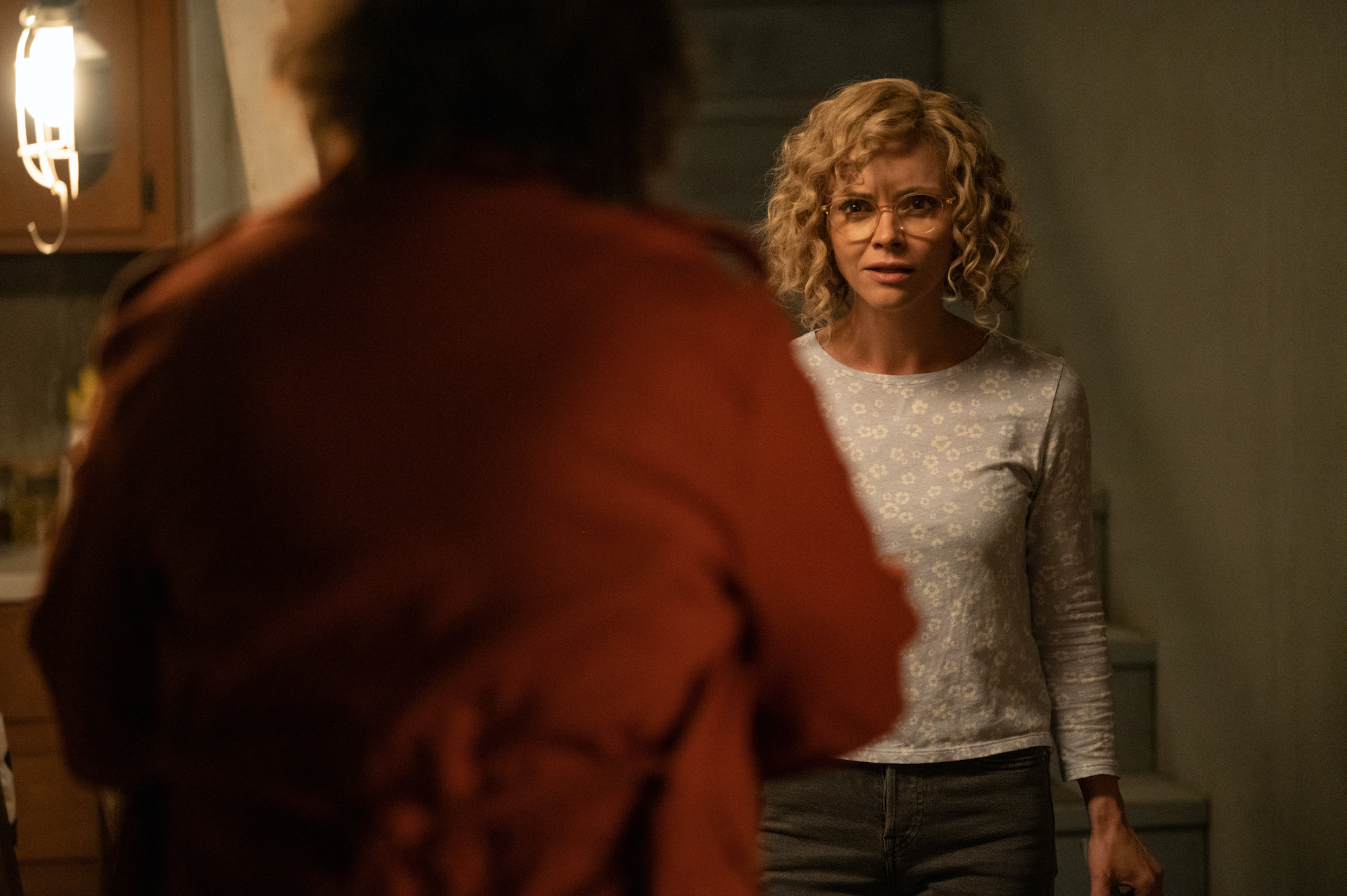 Yellowjackets Christina Ricci as Misty in YELLOWJACKETS Season 2. Photo Credit: Kimberley French/SHOWTIME.