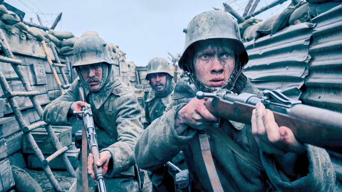 soldiers in the trenches in "all quiet on the western front"