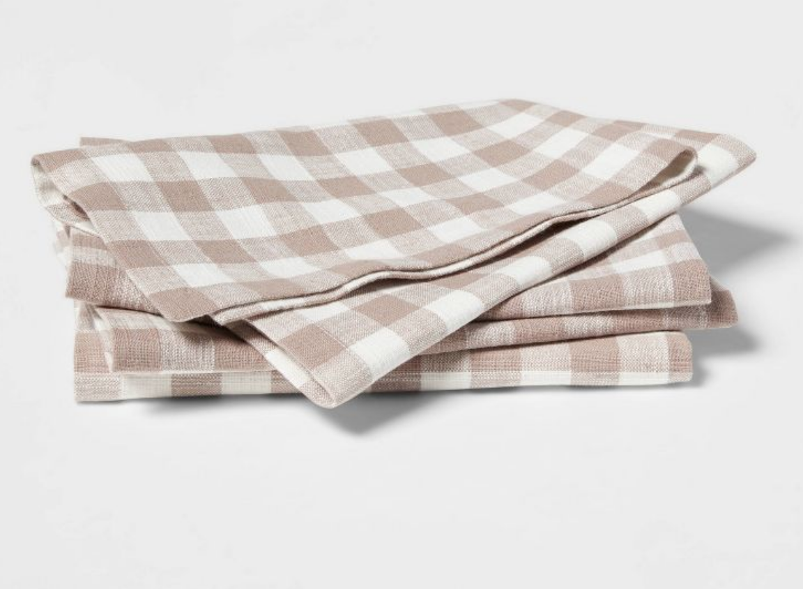 beige and white gingham cloth napkins