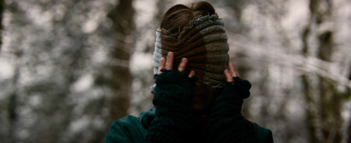 Shauna pulls a headband over her face in Yellowjackets 209