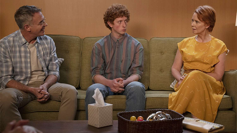 Steve, Brady, and Miranda go to family therapy. 