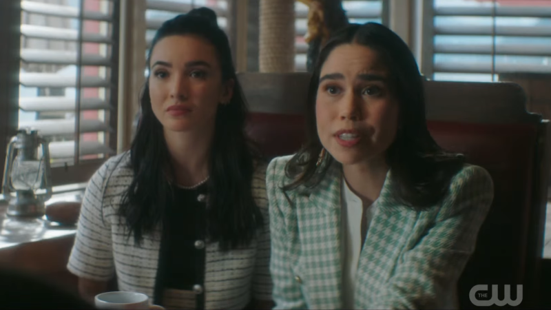 Nancy Drew: Bess and Addy sitting together in a diner booth