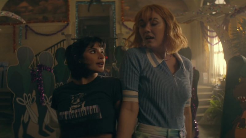 Doom Patrol: Jane and Casey sing their duet and look longingly at each other