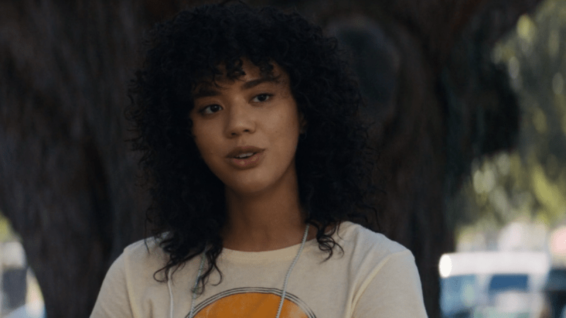 jasmin savoy brown in Scream V