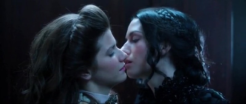 Laura and Carmilla kissing in The Carmilla Movie