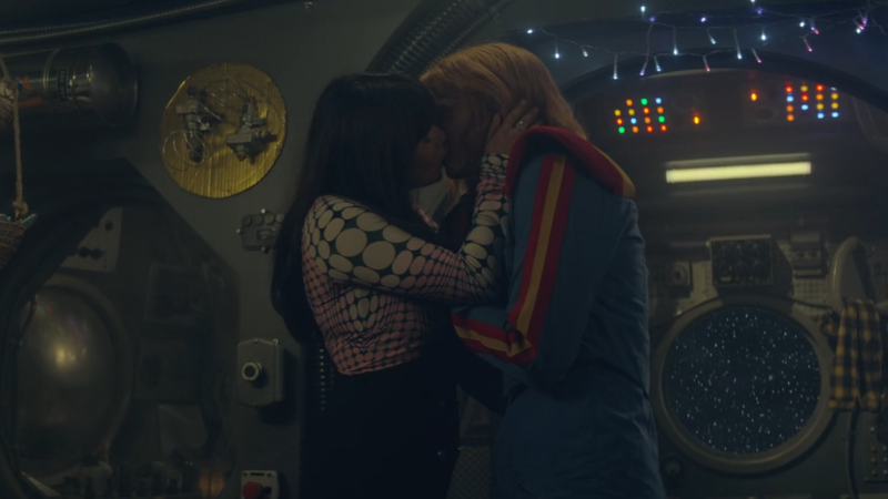 Doom Patrol series finale: Casey kisses Kay/Jane