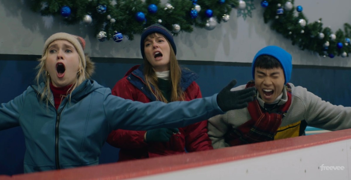 Mindy, Ali and Elliot yelling from the sidelines