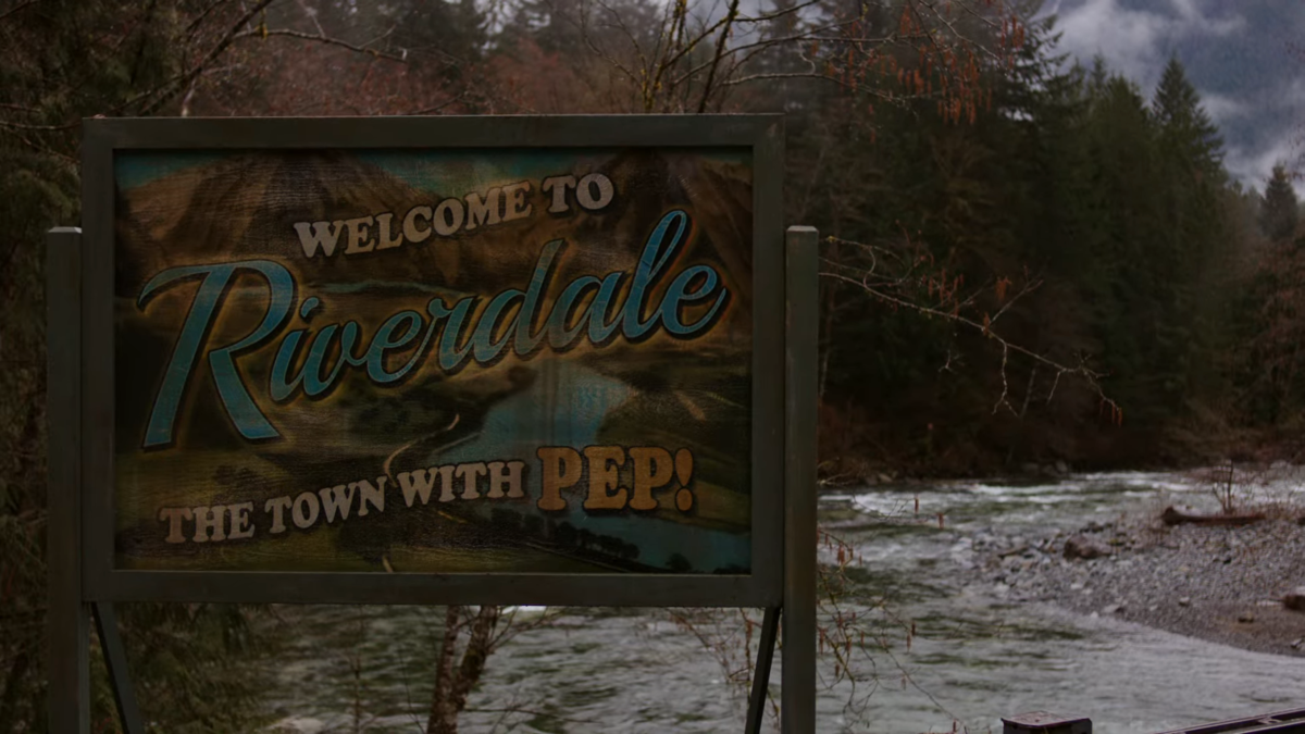 Screenshot from Riverdale: the town sign