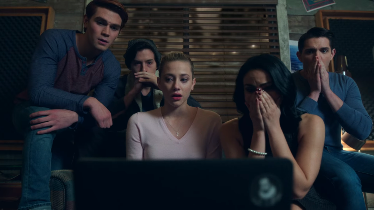 Archie, Jughead, Betty, Veronica, Kevin look at a computer in horror