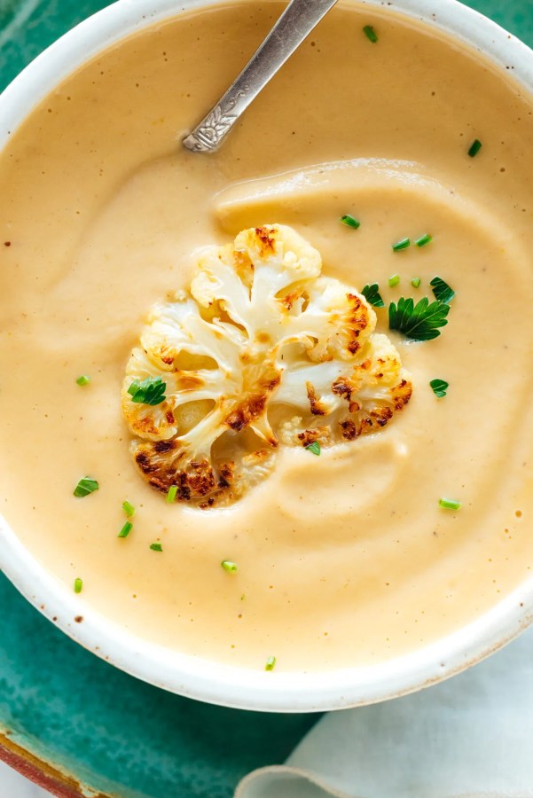 creamy roasted cauliflower soup