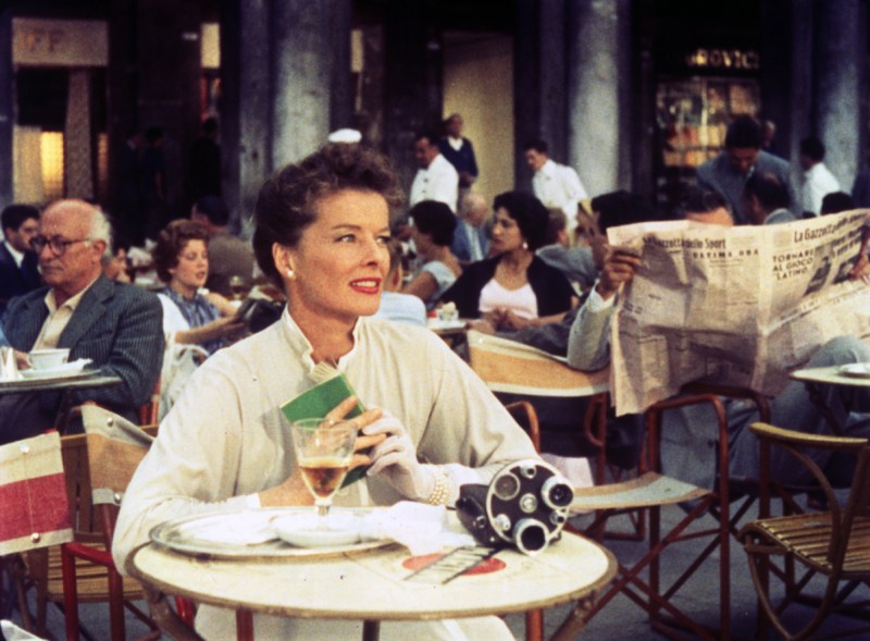 Katherine Hepburn eats lunch in the French Riviera in Summertime (the film)
