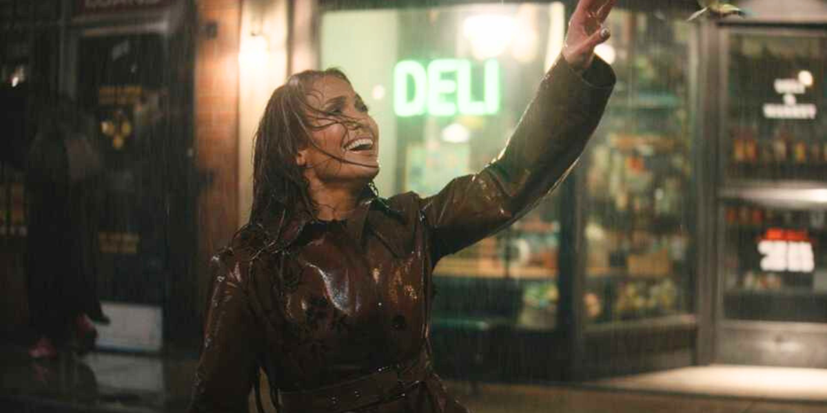 Jennifer Lopez singing in the rain