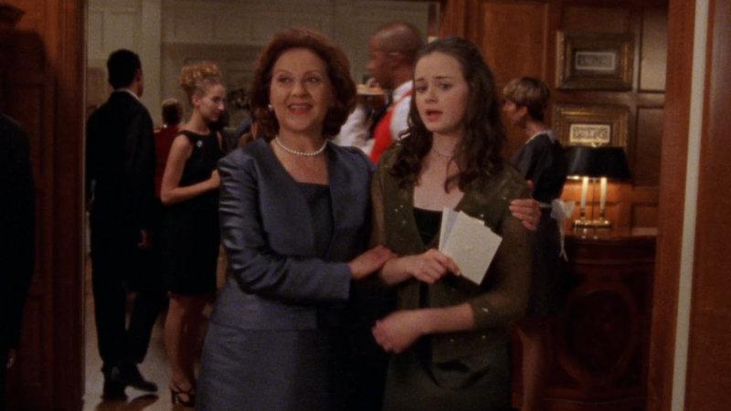 Gilmore Girls: Emily Gilmore pulls a reluctant Rory along 