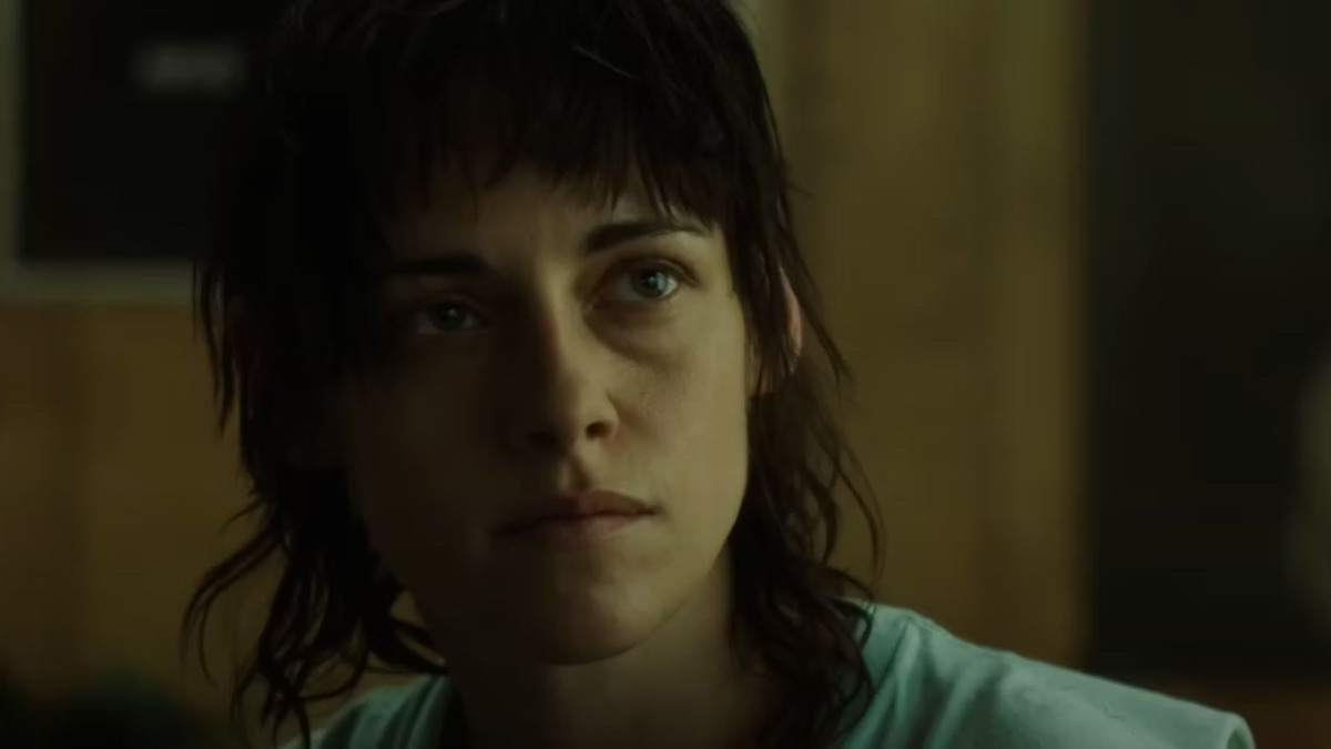 A close up of Kristen Stewart as Lou in Love Lies Bleeding.