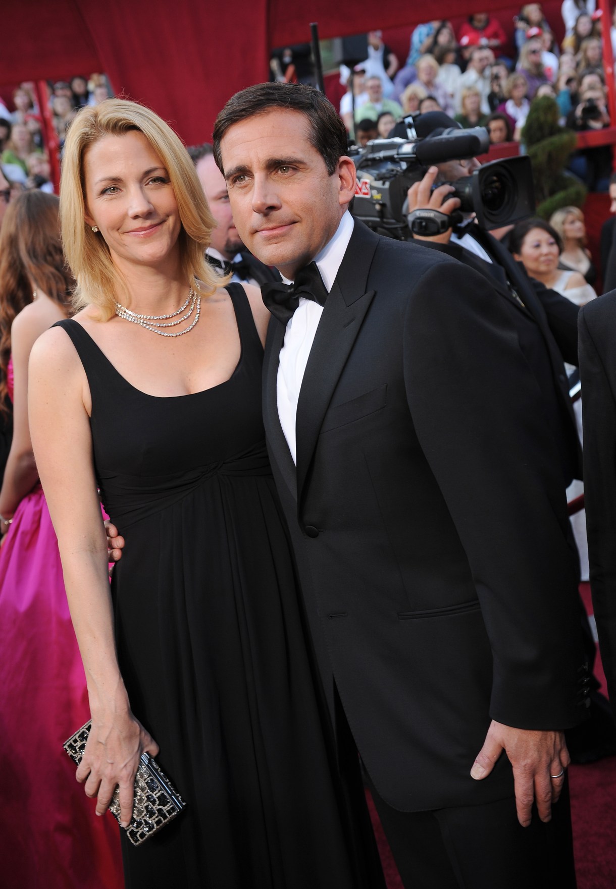 Actor Steve Carrell and Nancy Carrell arrive at the 82nd Academy Awards at the Kodak Theater in Hollywood, California on March 07, 2010. AFP PHOTO Robyn BECK