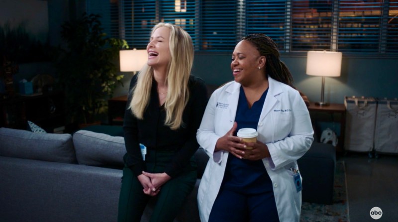 Arizona Robbins and Dr. Bailey share a laugh during Arizona's return episode of Grey's Anatomy