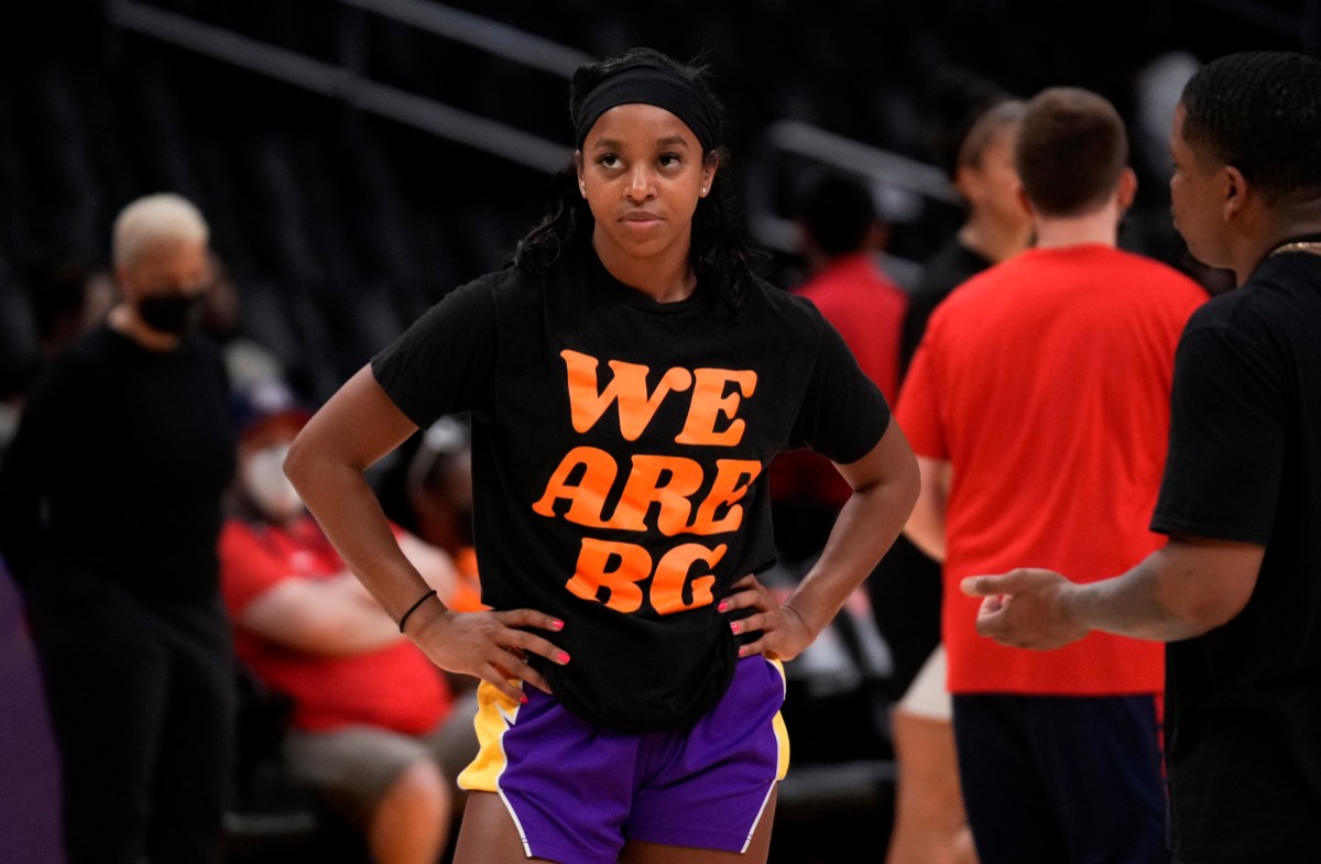 Los Angeles, CA - July 12: Guard Lexie Brown #4 of the Los Angeles Sparks where a t-shirt in honor of WNBA basketball player Brittney Griner who is in jail in Russia prior to a WNBA basketball game between the Los Angeles Sparks and the Washington Mystics at Crypto.com in Los Angeles on Tuesday, July 12, 2022. (Photo by Keith Birmingham/MediaNews Group/Pasadena Star-News via Getty Images)