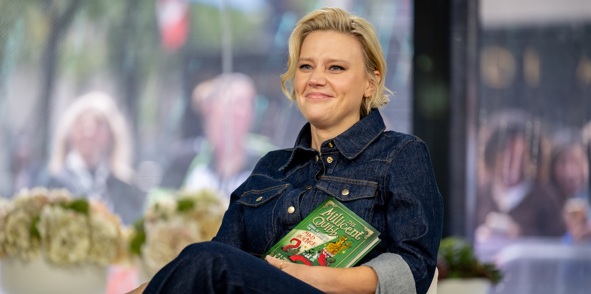 does kate mckinnon smoke cigarettes Kate McKinnon Is Now a Farmer, a Carpenter and a Children's Book Author does kate mckinnon smoke cigarettes Kate McKinnon Is Now a Farmer, a Carpenter and a Children's Book Author