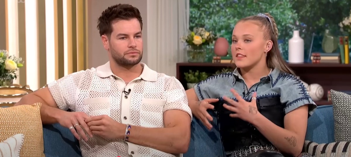 chris hughes an jojo siwa on the morning show