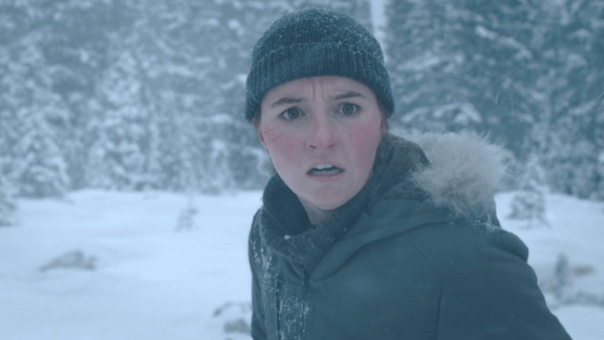 The Last of Us 202-3 Abby looks horrified at the horde emerging from the snow