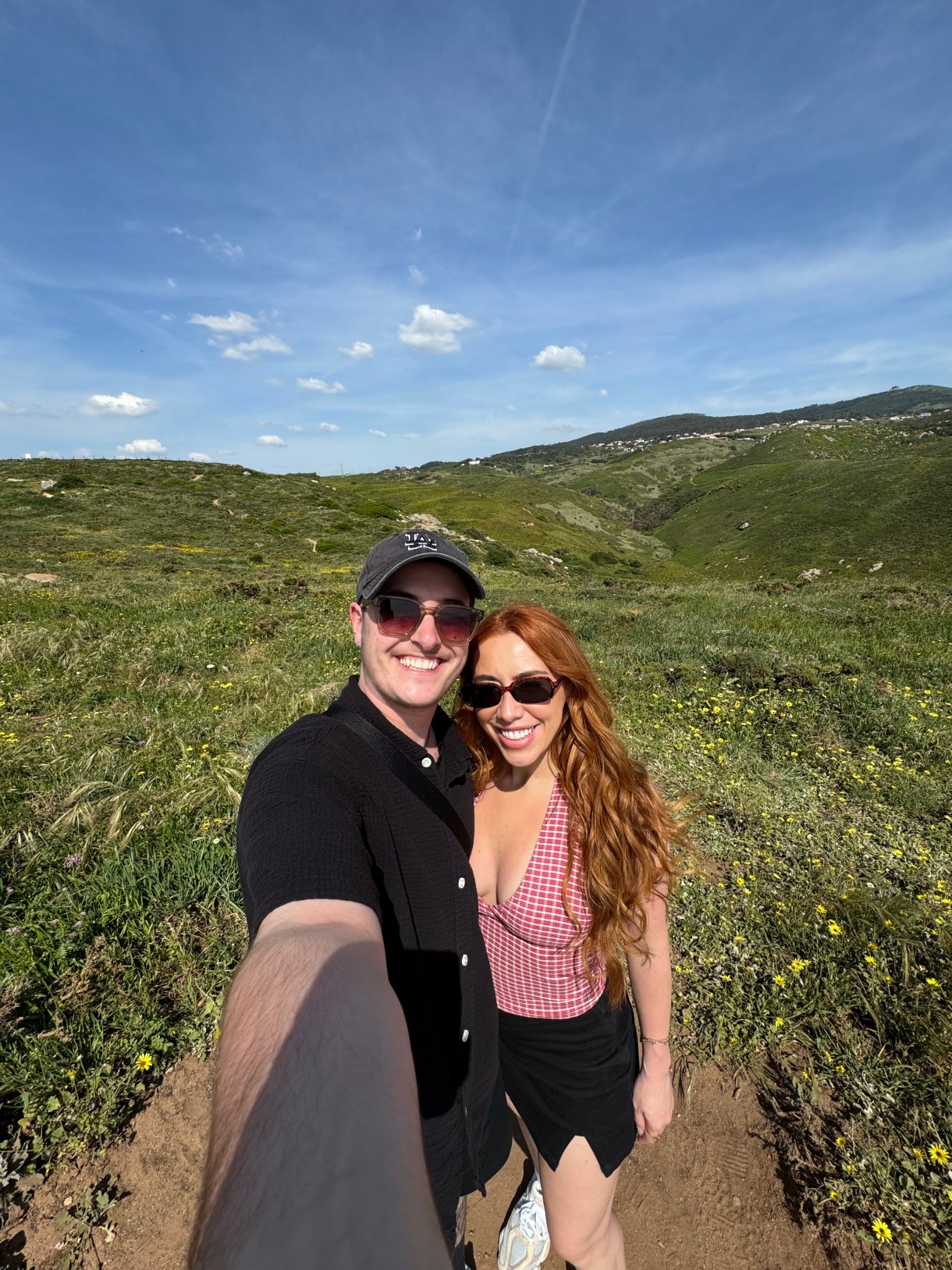 Motti and Britt in a meadow