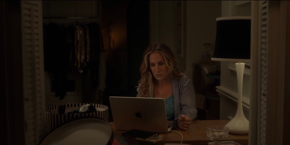 carrie looking at her laptop