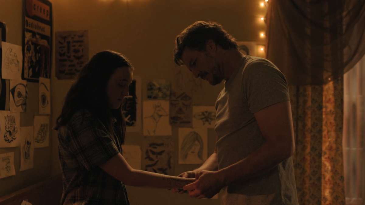 The Last of Us 206 joel looks at Ellie's tattoo