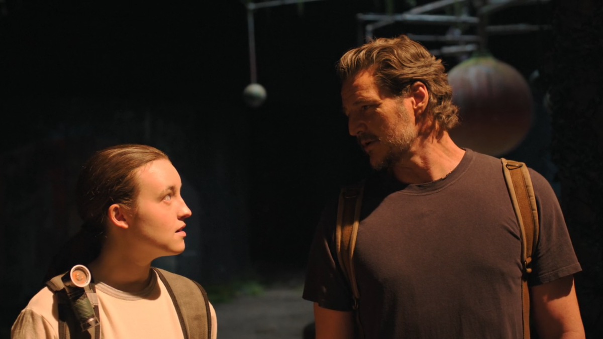 The Last of Us 206 Ellie and JOel in the museum