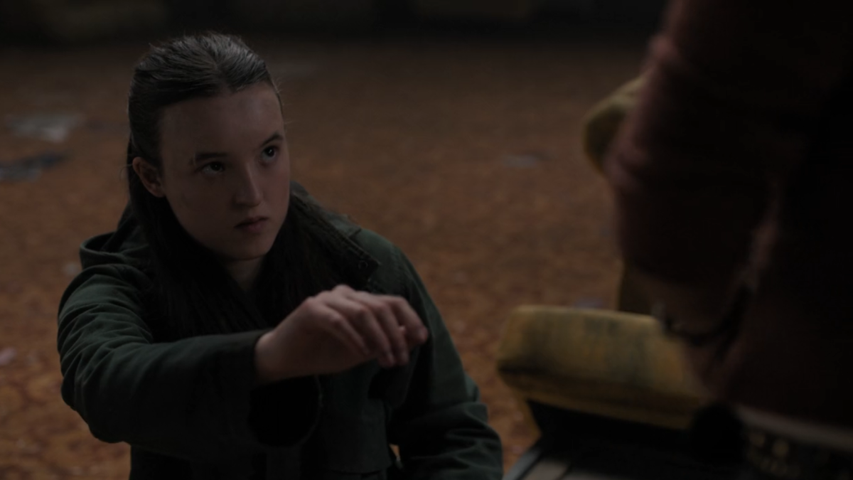 The Last of Us 207: Ellie holds her hand out for Dina