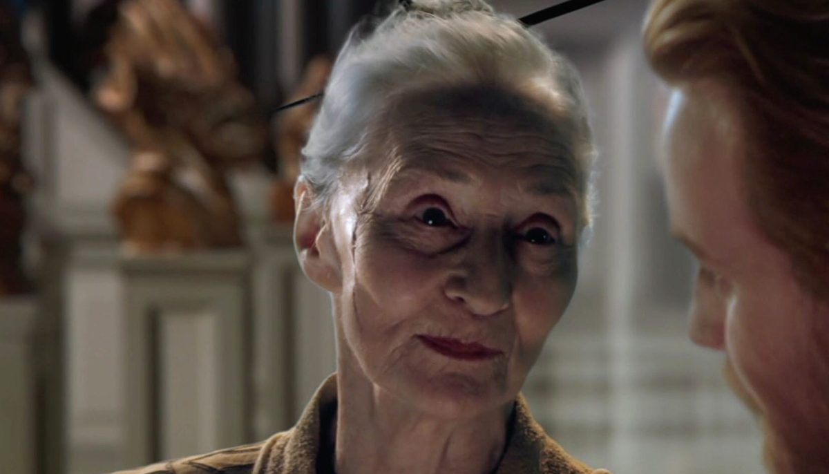 Jocasta talks to Obi Wan in Attack of the Clones