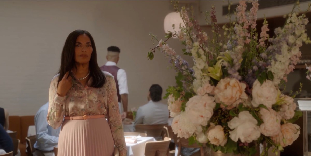 seema walking in to a restaurant