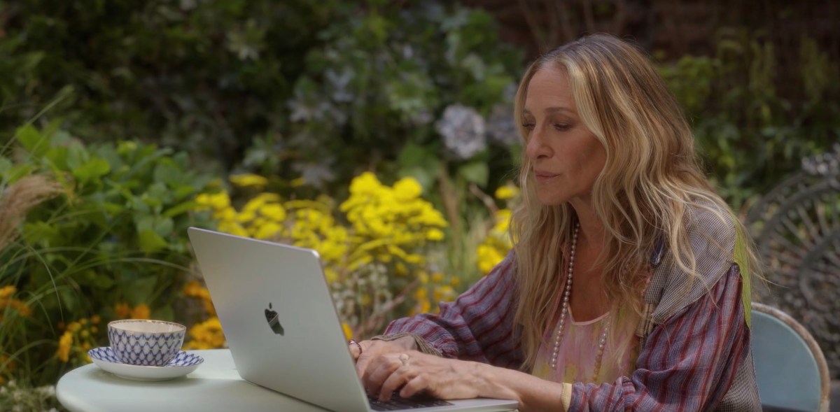 carrie typing