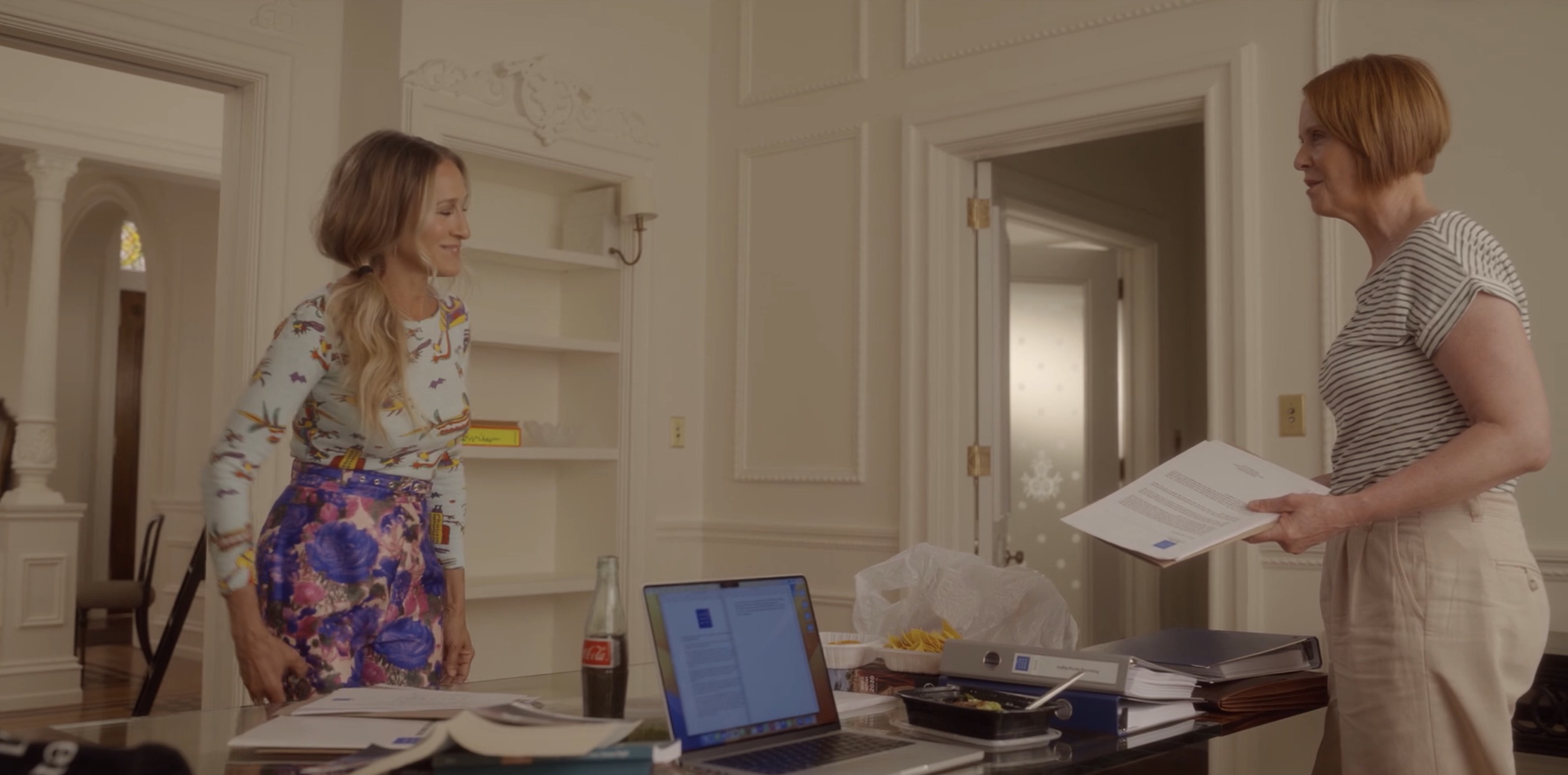 miranda and carrie in a fight