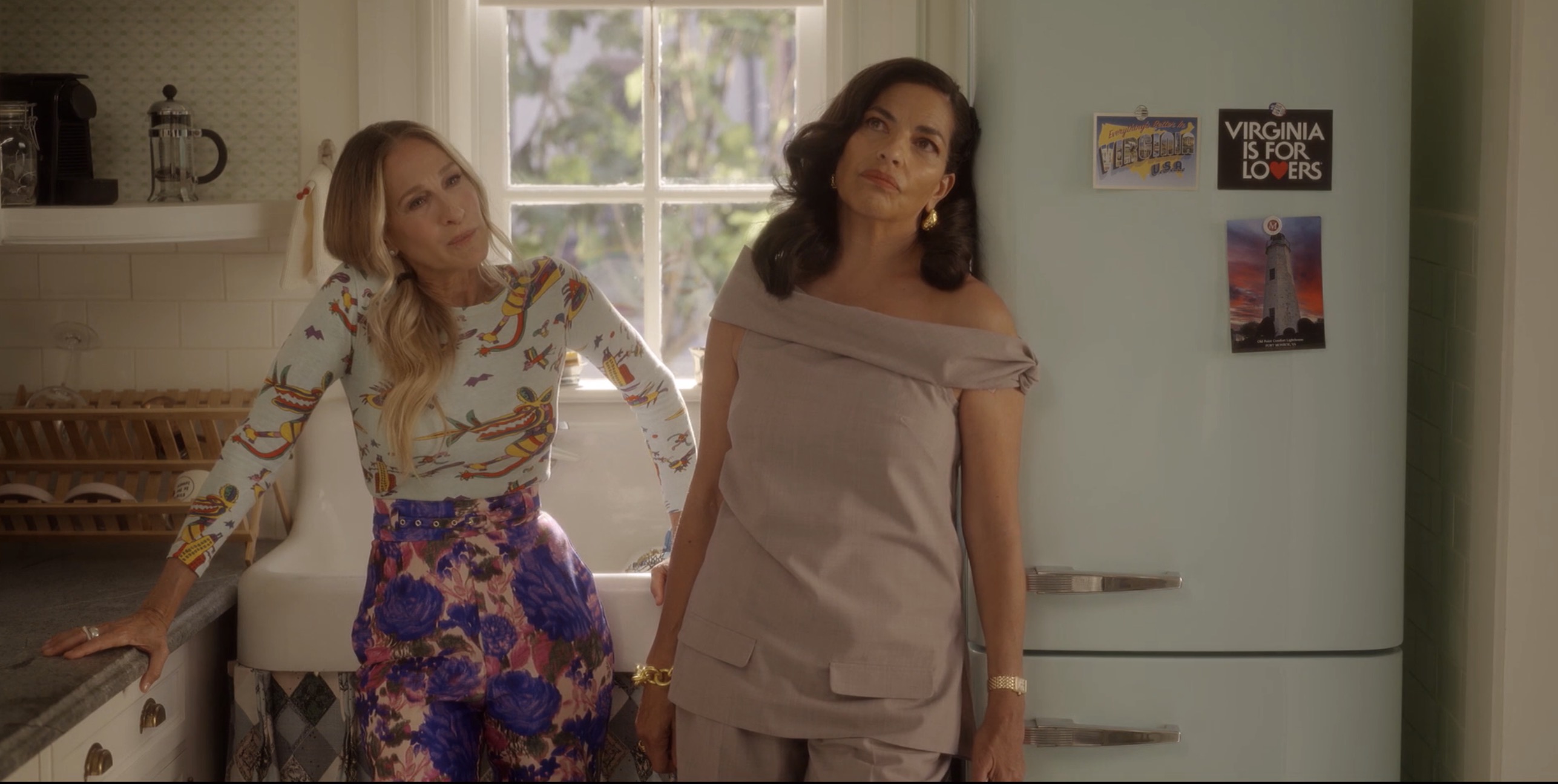 Seema and Carrie in the kitche n