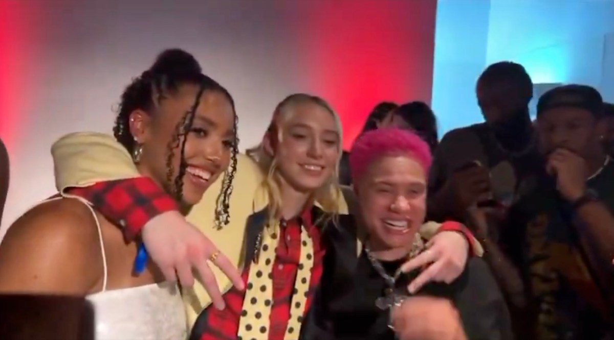 azzi, paige and T