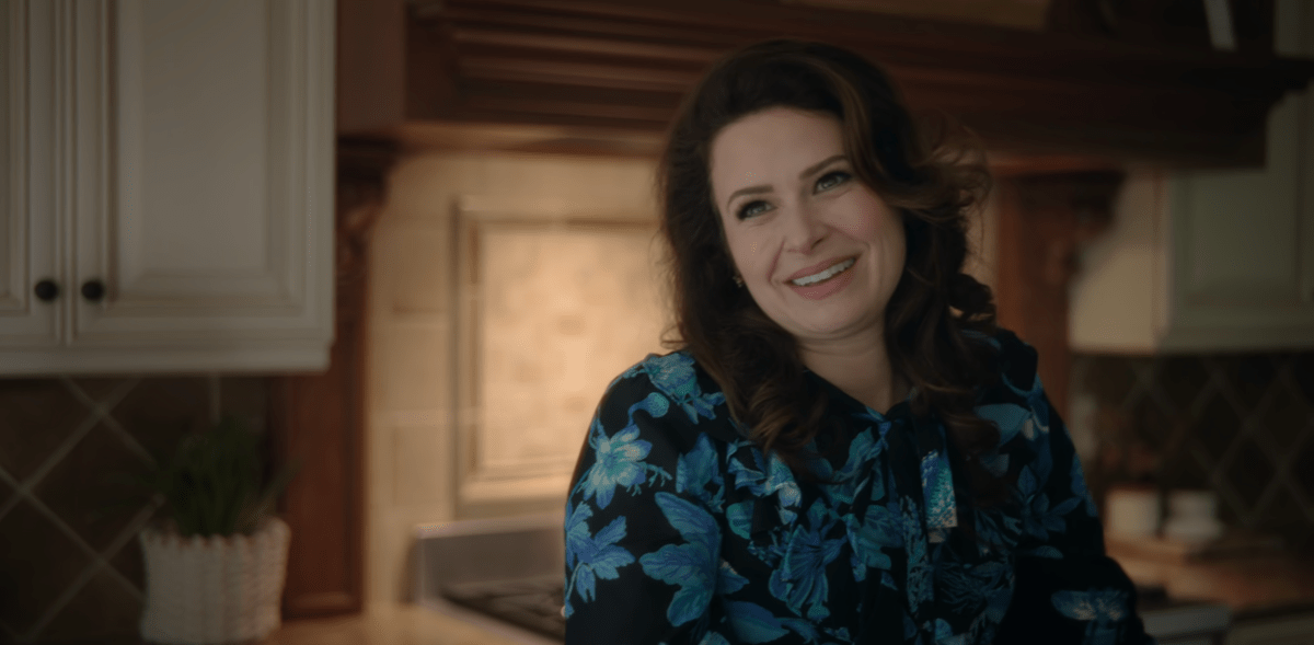 Katie Lowes in The Hunting Wives