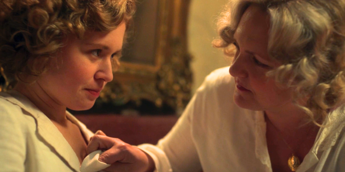 the two lesbian characters in Dope Girls