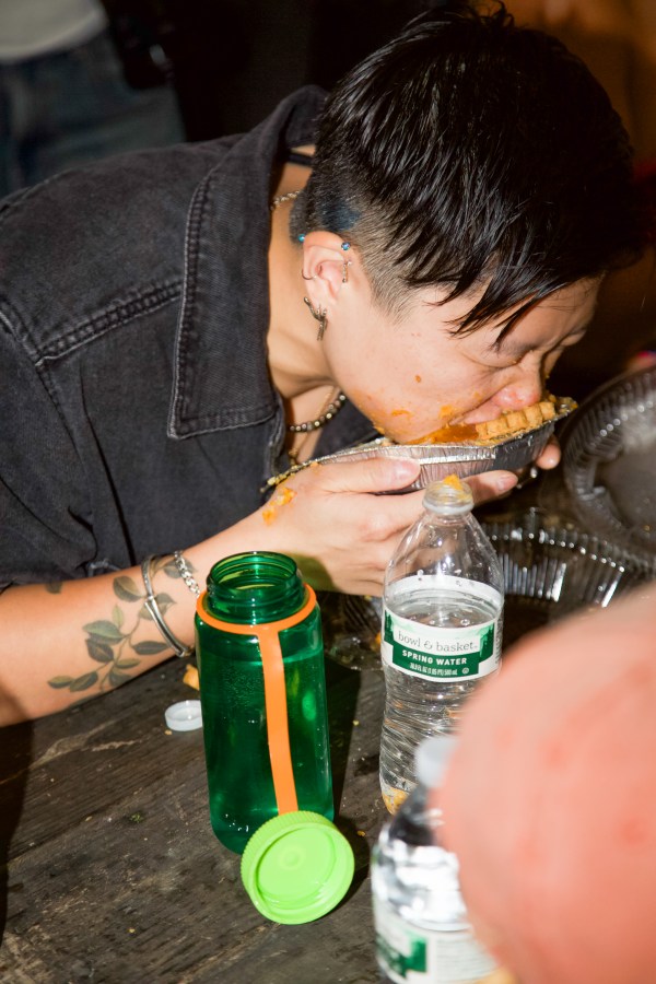 lesbian pie eating contest
