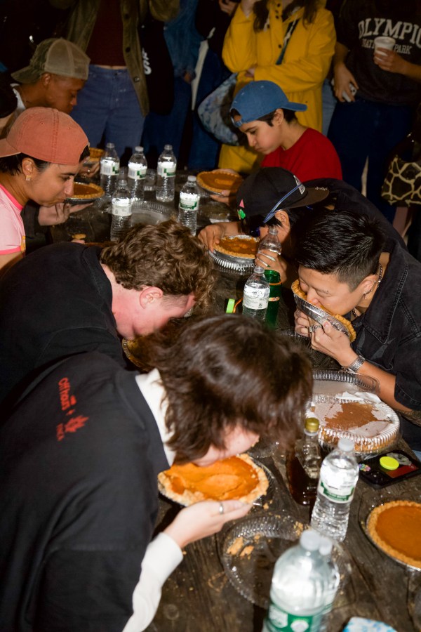 lesbian pie eating contest