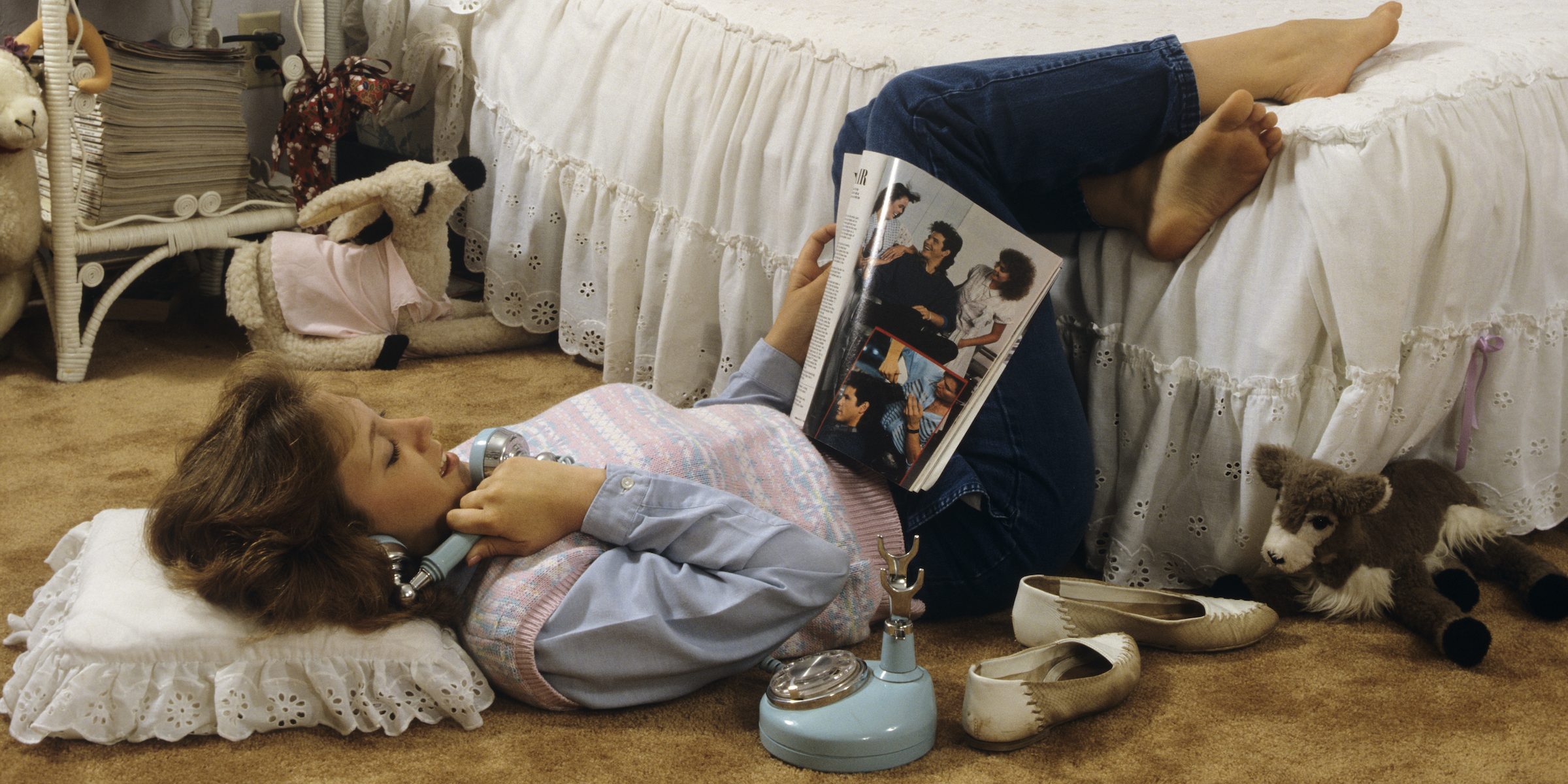 1980s TEENAGE GIRL ON TELEPHONE (Photo by ClassicStock/Getty Images)