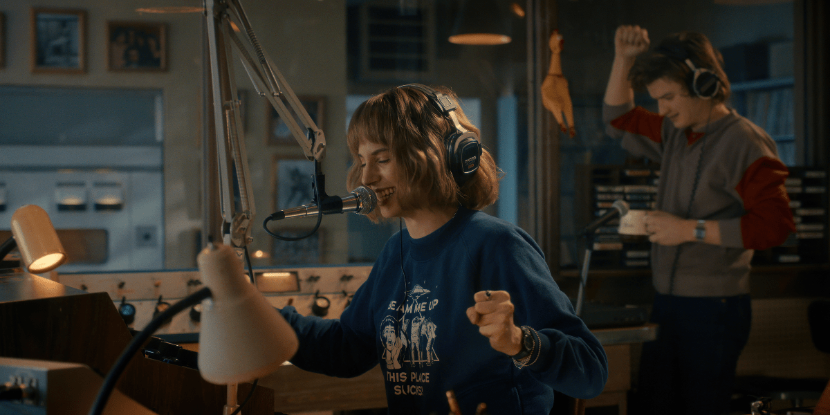 Stranger Things Robin and Steve celebrate in the DJ booth
